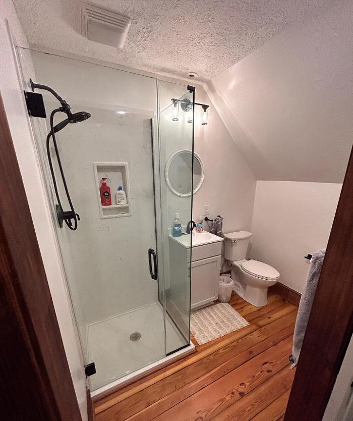 BNH Builders & Roofing Image