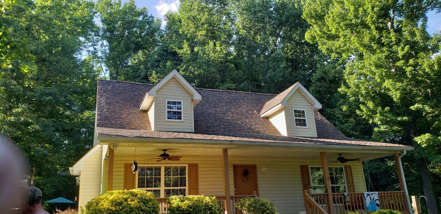 BNH Builders & Roofing Image