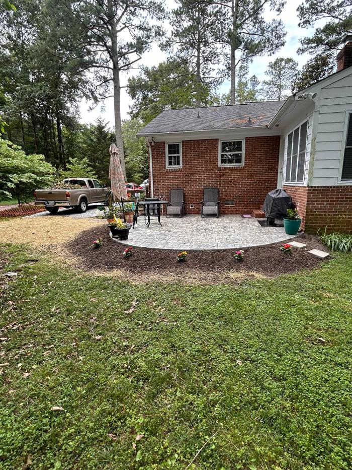 BNH Builders & Roofing Image