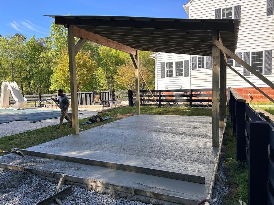 BNH Builders & Roofing Image