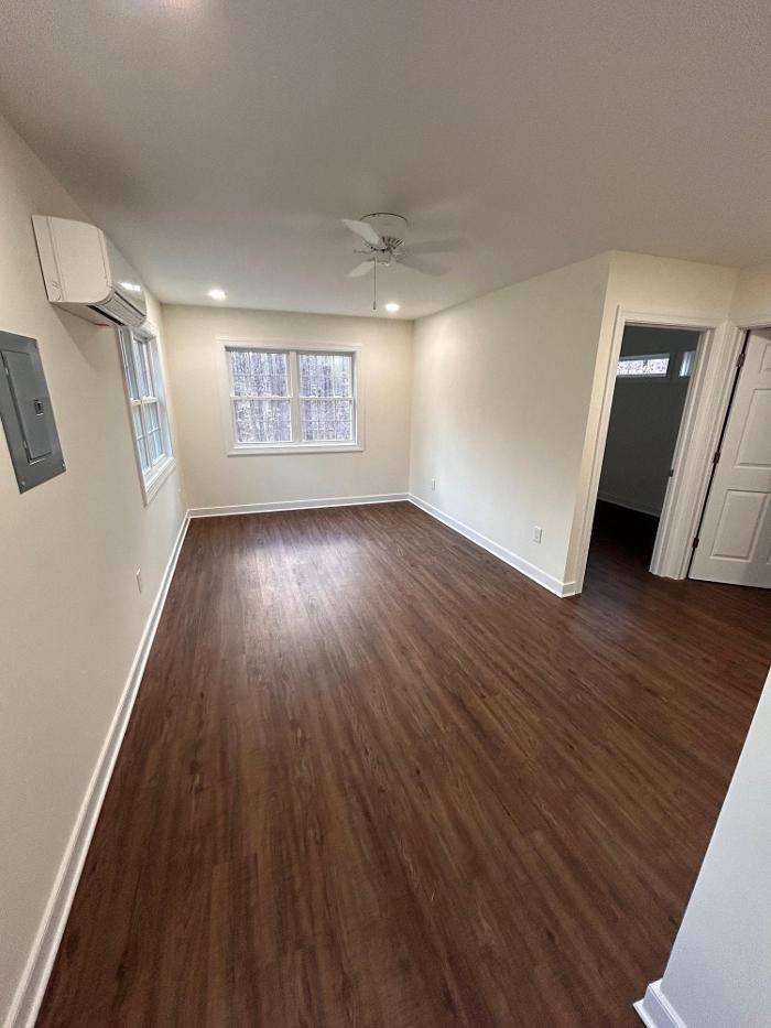 BNH Builders & Roofing Image