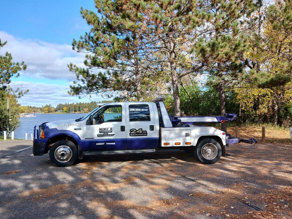 Mike's Towing & Recovery - Akeley, MN