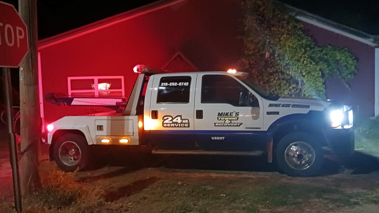 Mike's Towing & Recovery - Akeley, MN