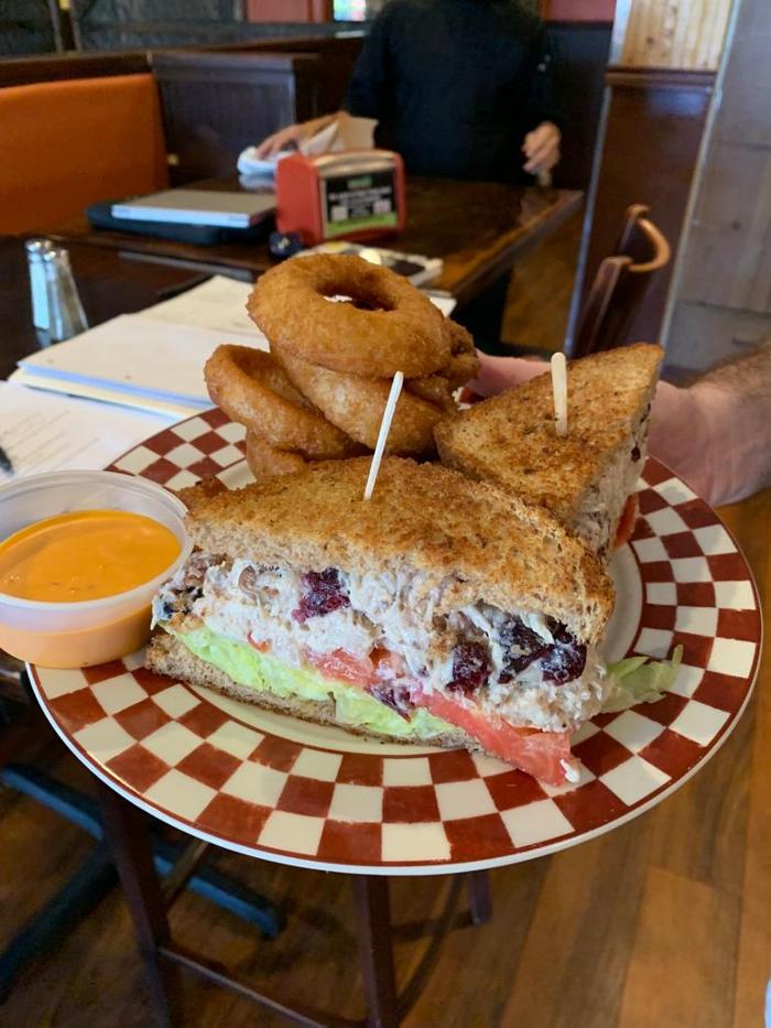 Ibis Pub & Grill Image