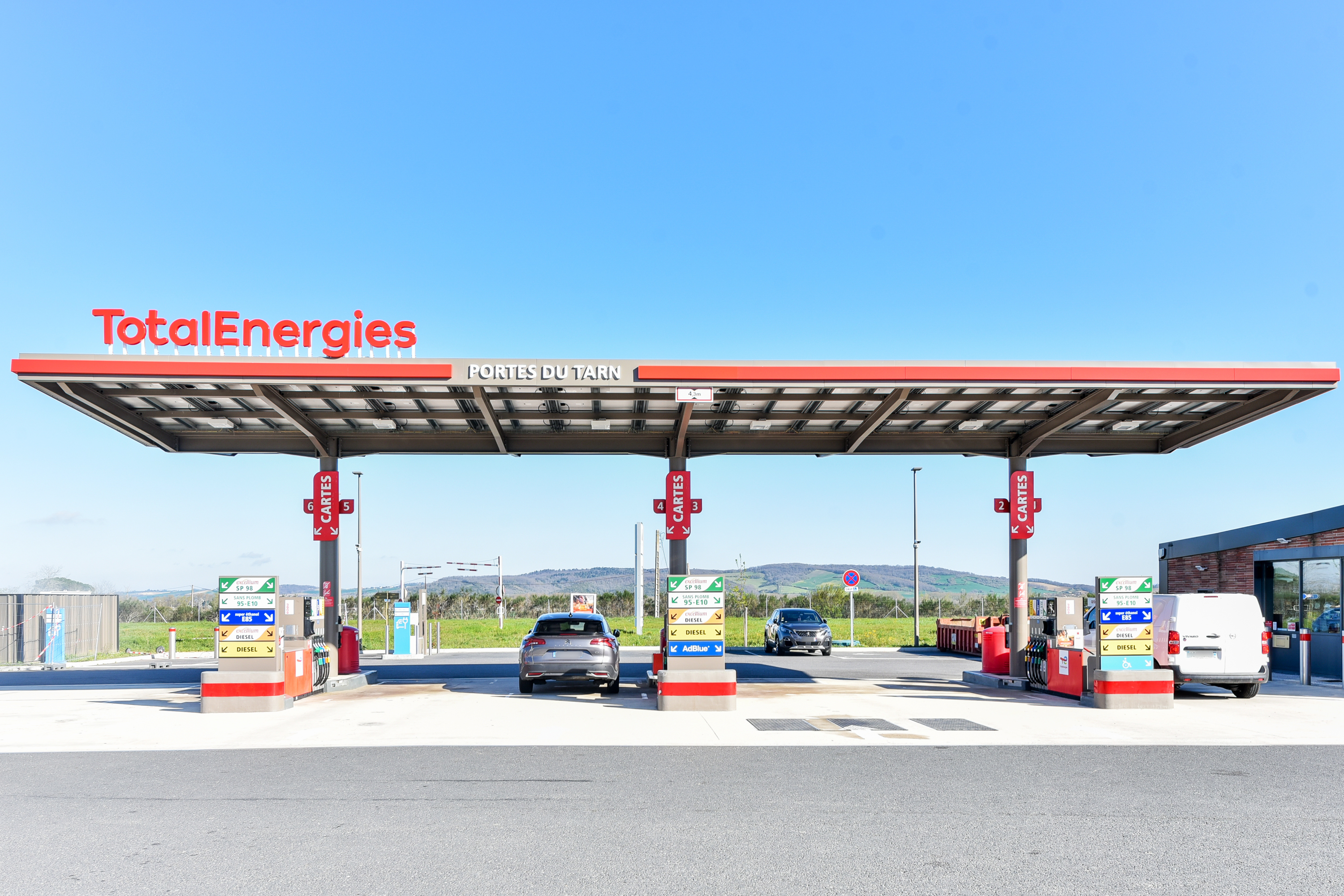 This is a picture representing NF080232 (FUELING) - RELAIS PORTES DU TARN