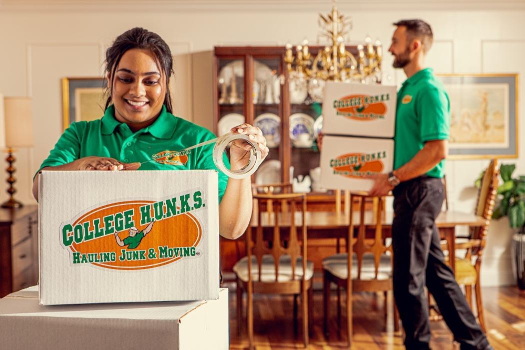 CLOSED - College Hunks Hauling Junk and Moving Sebring - Avon Park, FL