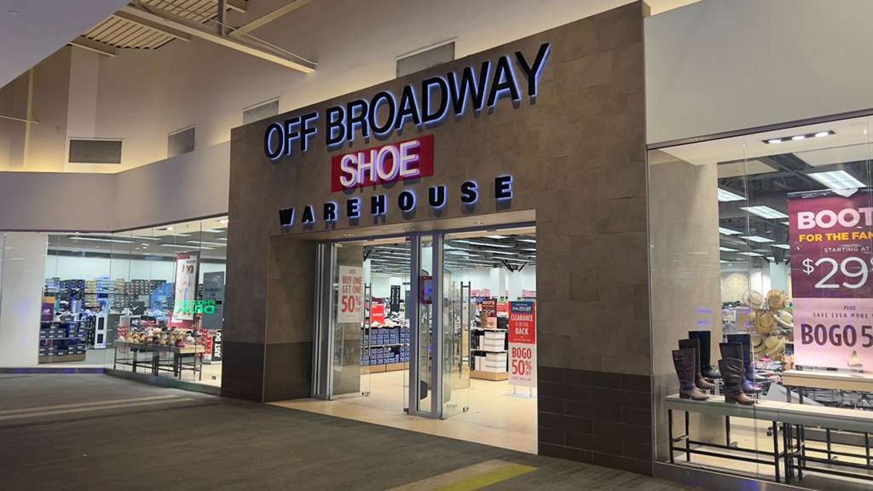 Off Broadway Shoe Warehouse Logo