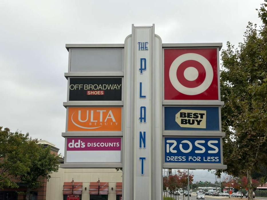Rack Room Shoes Image