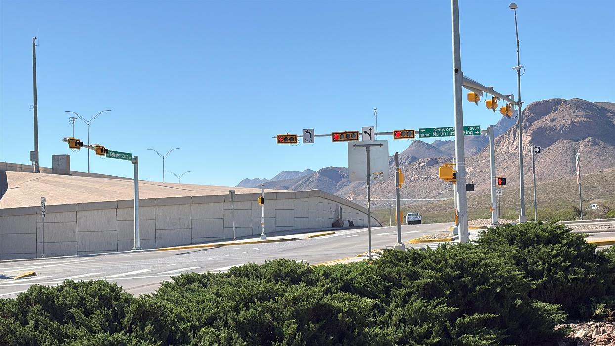 Rack Room Shoes Image