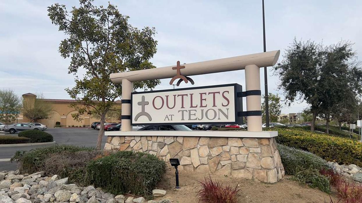 Rack Room Shoes Logo