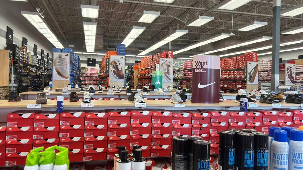 Rack Room Shoes Image