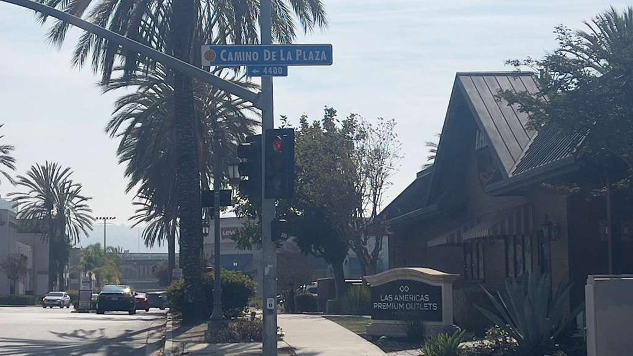 Rack Room Shoes Logo