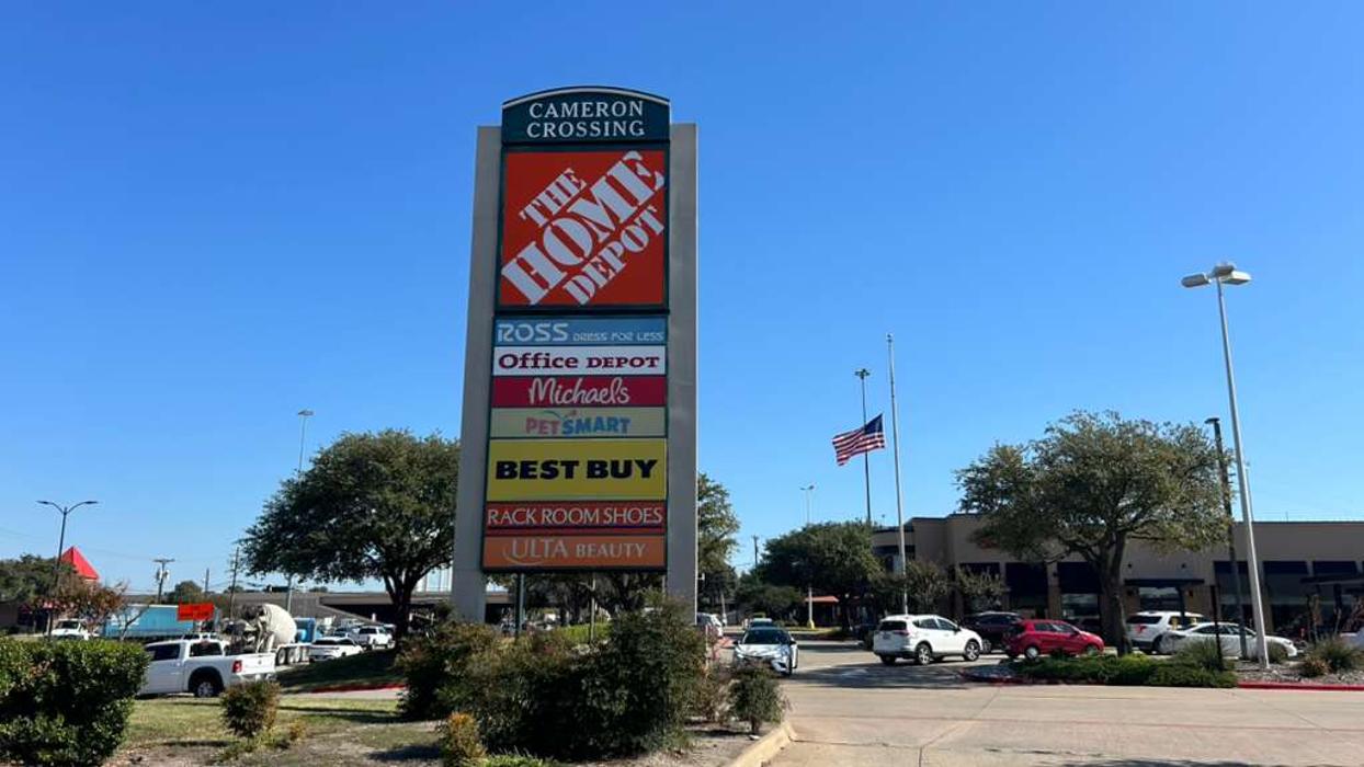Rack Room Shoes Image