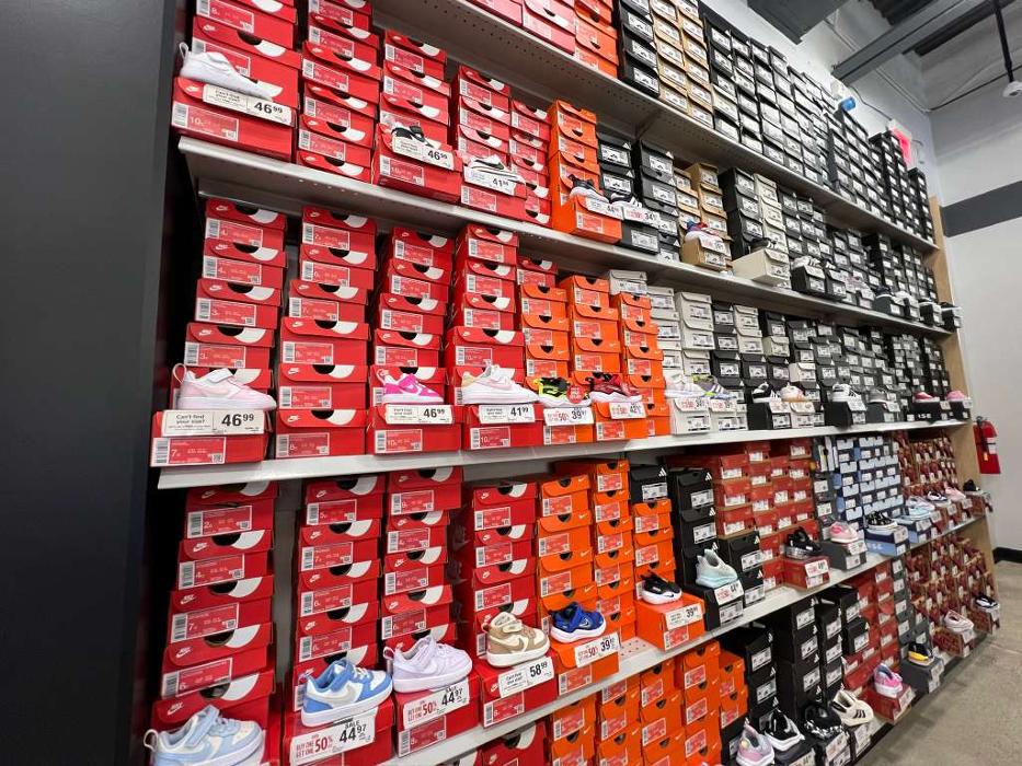 Rack Room Shoes Image