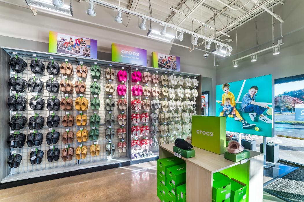 Rack Room Shoes - Blowing Rock, NC