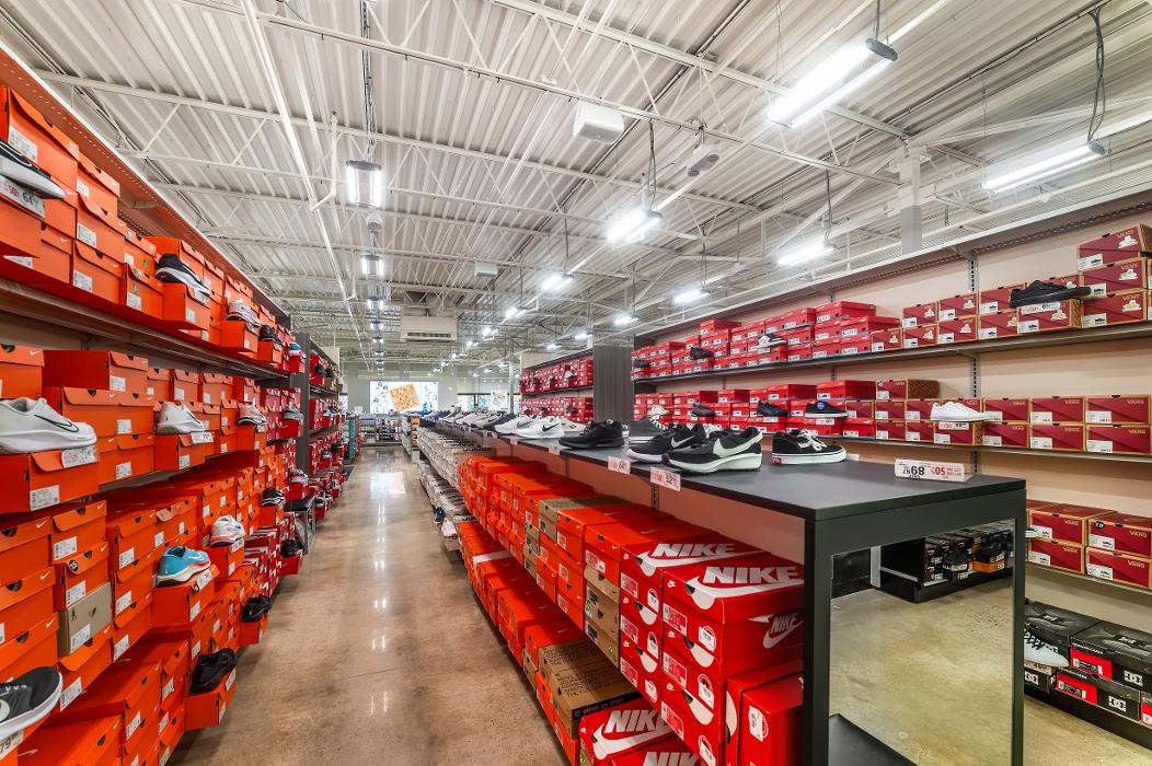 Rack Room Shoes - Blowing Rock, NC