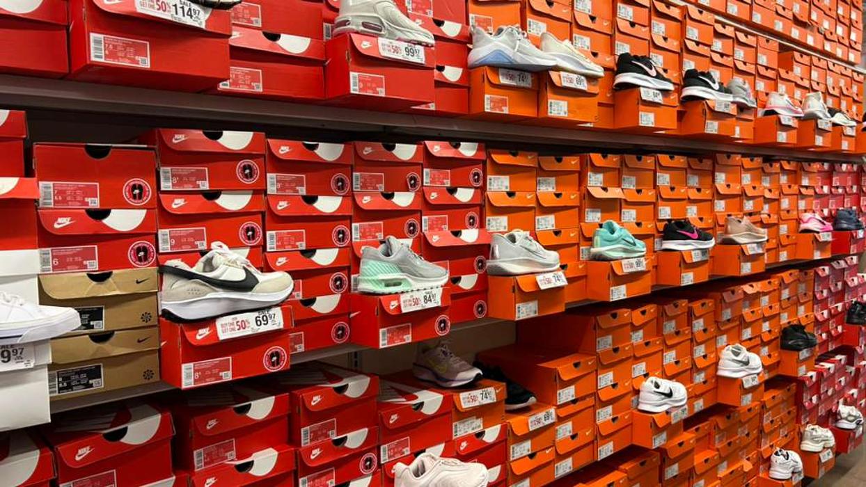 Rack Room Shoes Image