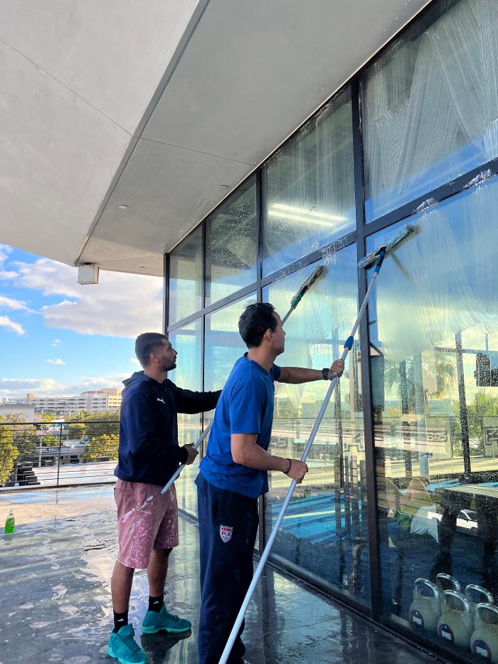 Window Washers Miami Corp - Miami, FL