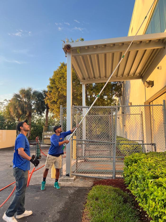 Window Washers Miami Corp - Miami, FL