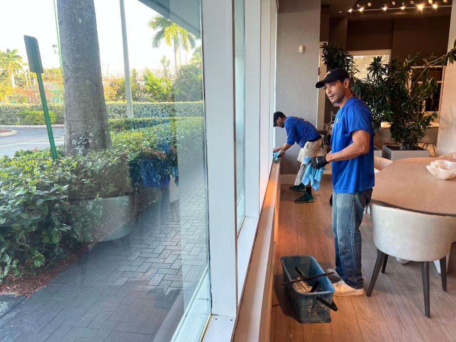 Window Washers Miami Corp - Miami, FL