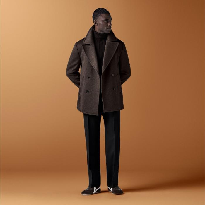 Dark brown heavyweight wool-cashmere blend with a soft, brushed texture. The dense weave ensures durability and warmth, offering a rich, timeless look with understated elegance.