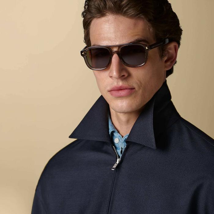 Season-spanning outerwear elevates casual style with refined jackets