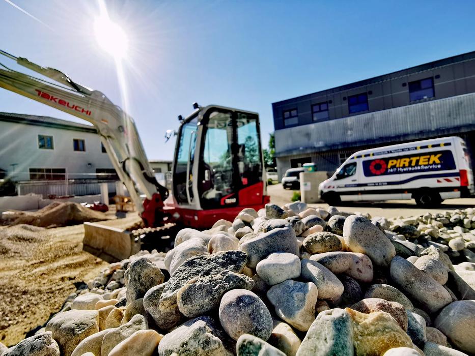 Pirtek 24/7 mobiler HydraulikService Würzburg, Unterer Kirchbergweg in Würzburg