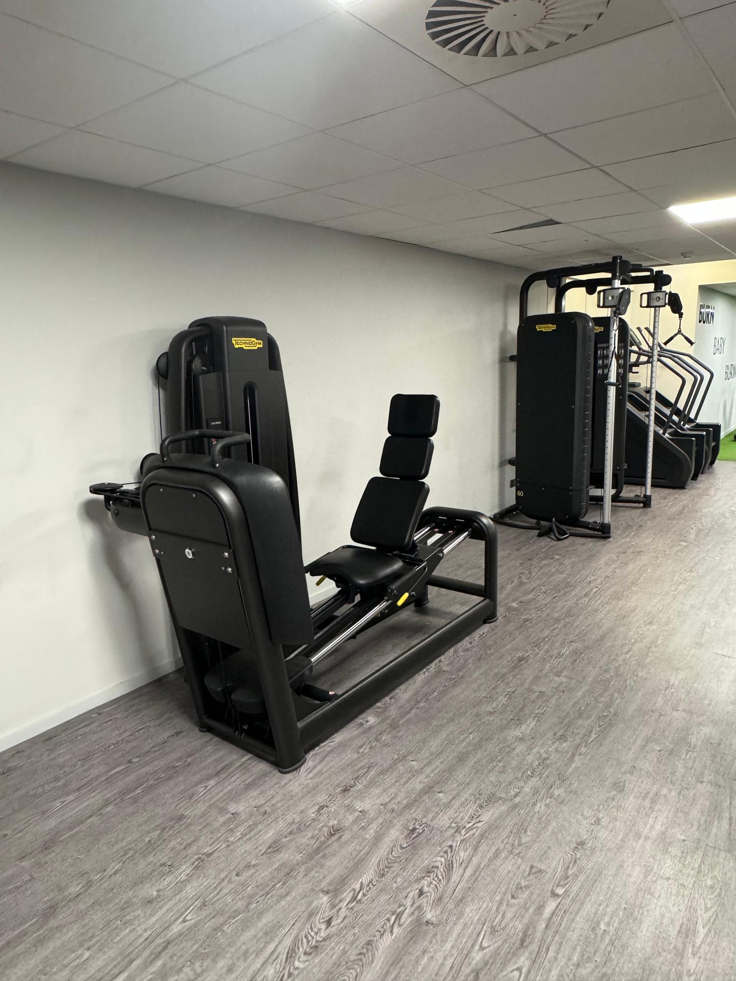 Village Gym Manchester Hyde Hyde 01615 289998