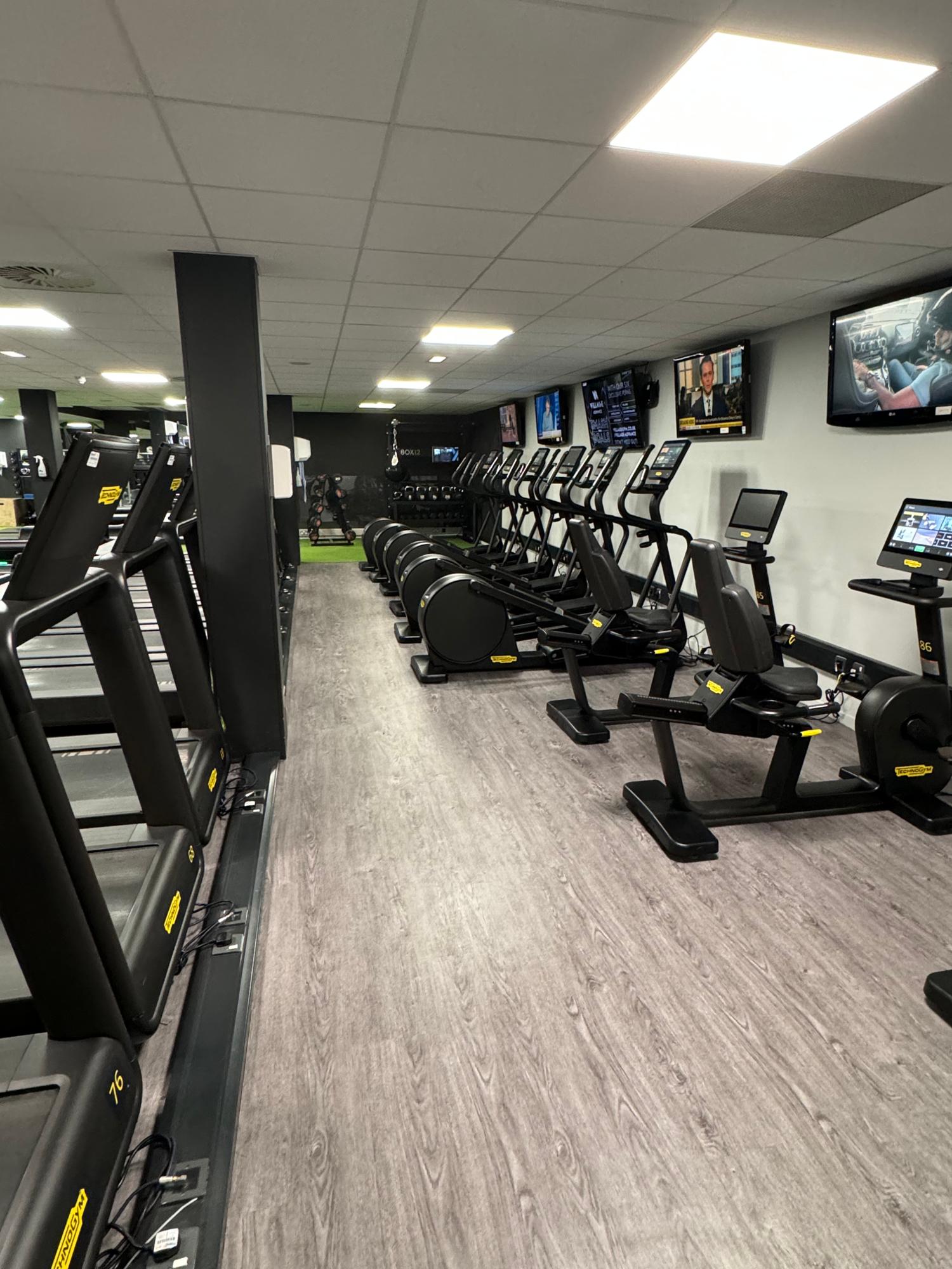 Village Gym Manchester Hyde Hyde 01615 289998