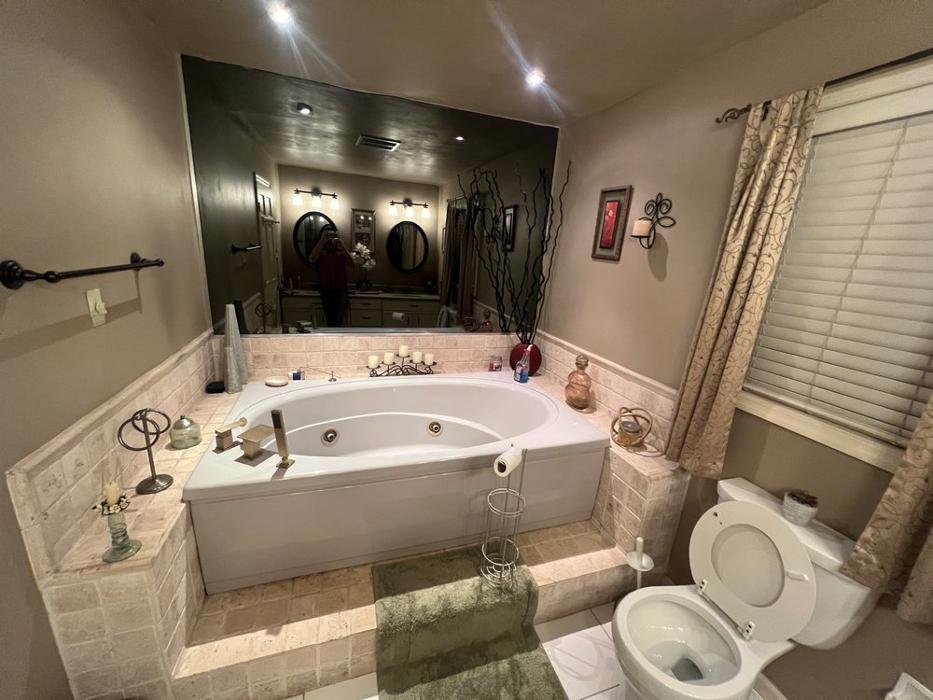 DanJua Cleaning Services LLC Image