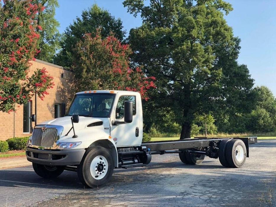 White's International Trucks - Goldsboro, NC