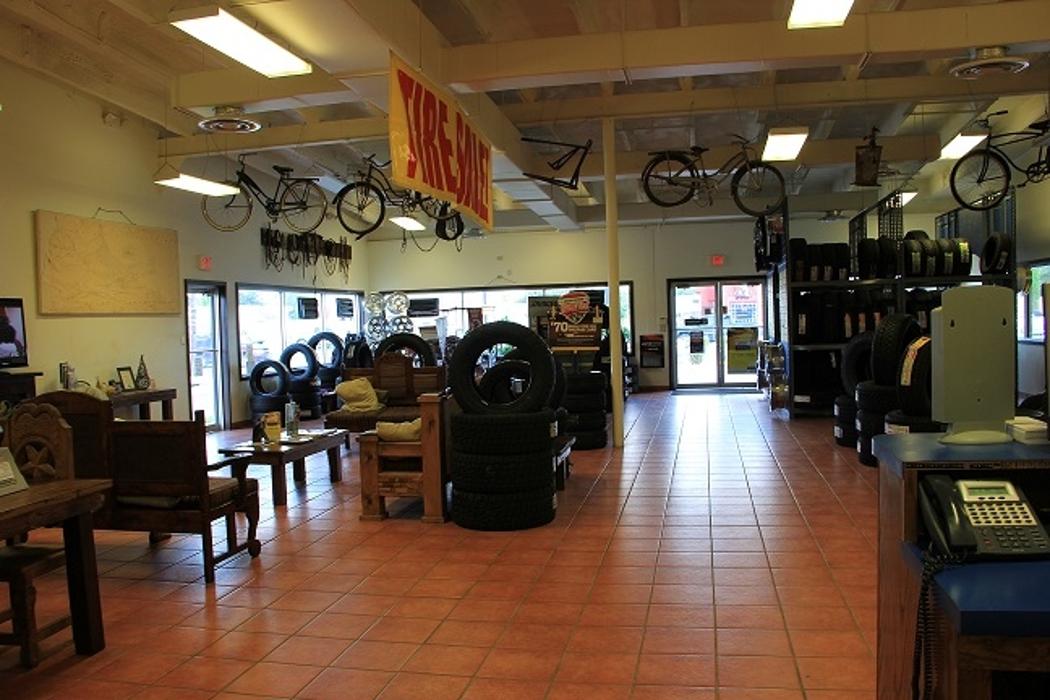Pueblo Tires & Service - E. US Highway 83 - Rio Grande City, TX