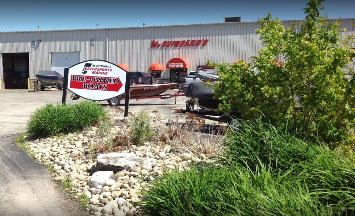 Mr. Outboard's Watersports Marine - De Pere, WI
