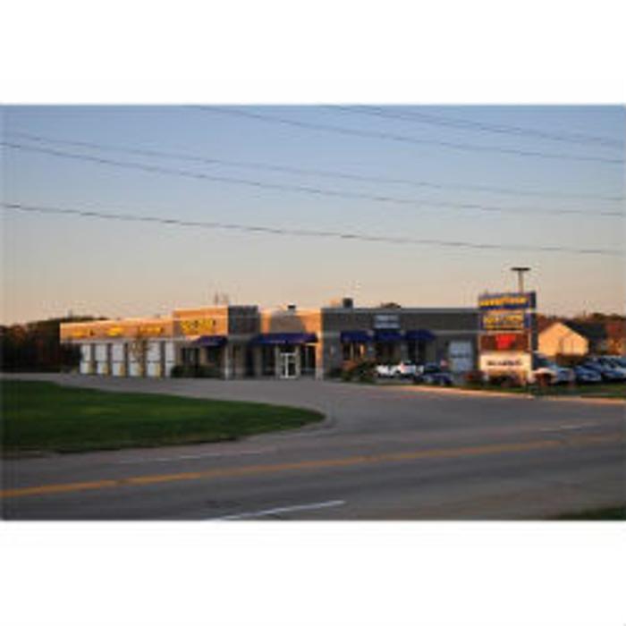 Duck Creek Tire & Service - Bettendorf, IA
