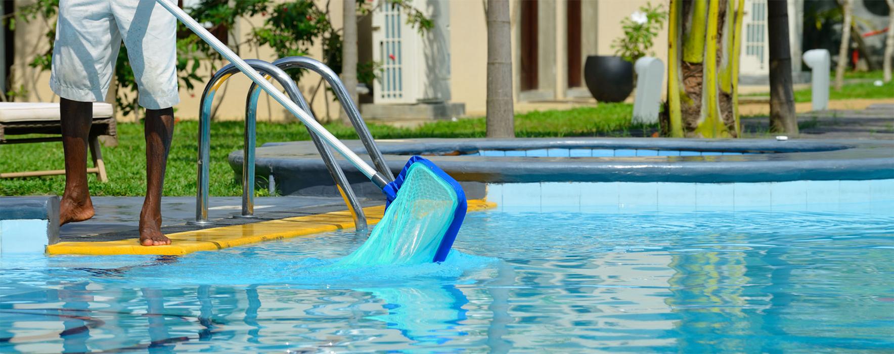 Colorado's Pool Cleaning Service - Palmdale, CA