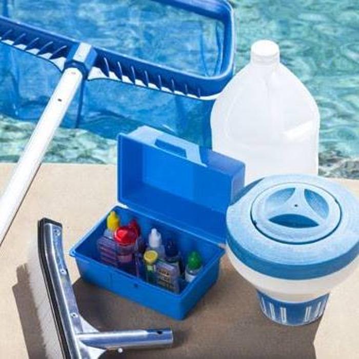 Colorado's Pool Cleaning Service - Palmdale, CA