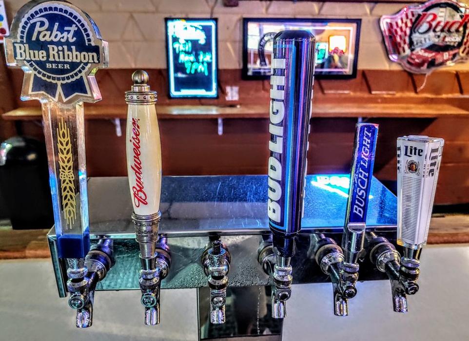 Latham West Bar & Grill - Rockford, IL