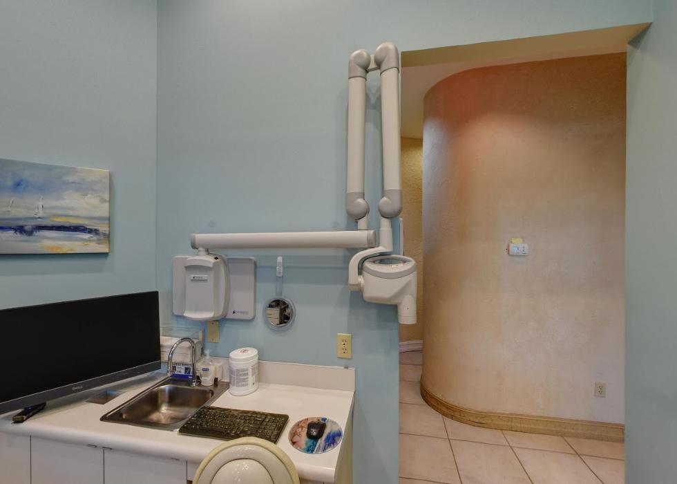 Optimal Dental Fitness of Naples - George Mantikas, D.M.D - Naples, FL