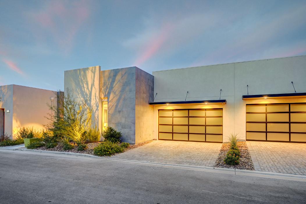 Luxury Real Estate Advisors - Las Vegas, NV