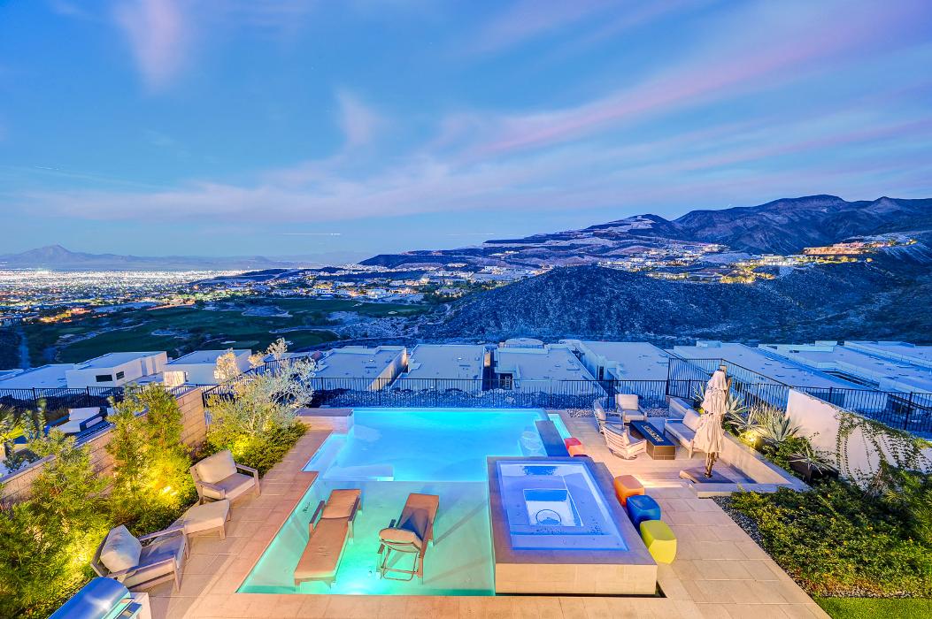 Luxury Real Estate Advisors - Las Vegas, NV