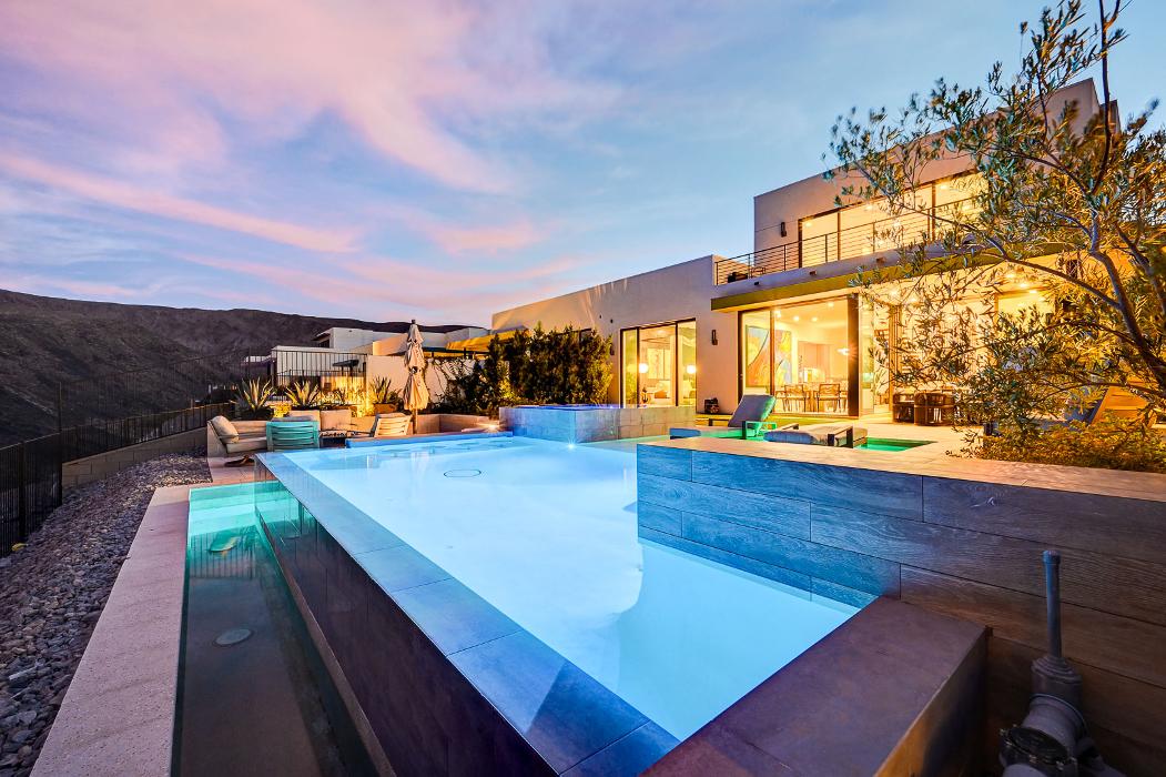 Luxury Real Estate Advisors - Las Vegas, NV