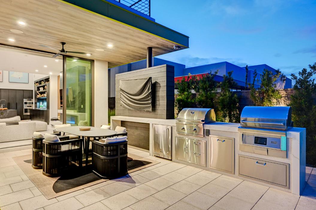 Luxury Real Estate Advisors - Las Vegas, NV