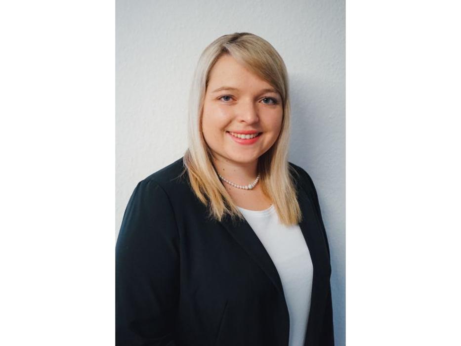 ERGO Versicherung Nina Becker, Alsfelder Straße in Grünberg