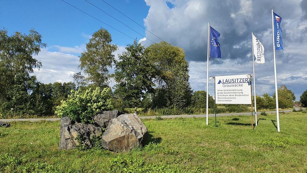 Lausitzer Grauwacke, Werkstraße in Oßling