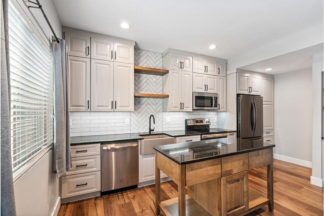 Arrow Kitchens & Bath Image