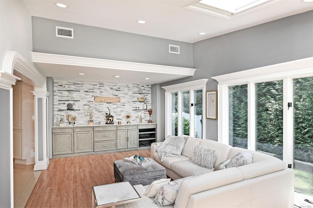 HomeSmart CrossIsland - Rosedale, NY