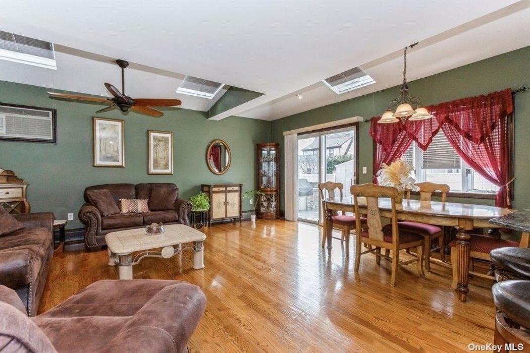 HomeSmart CrossIsland - Rosedale, NY