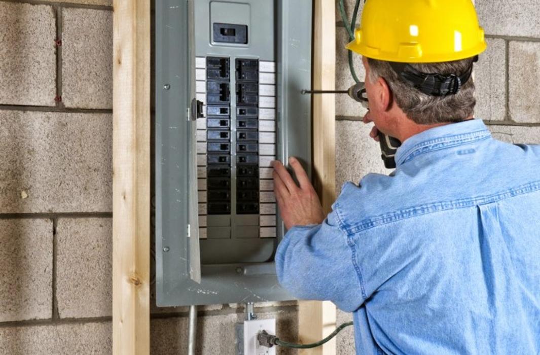 Deary Electric & Renovations LLC - Putnam, CT