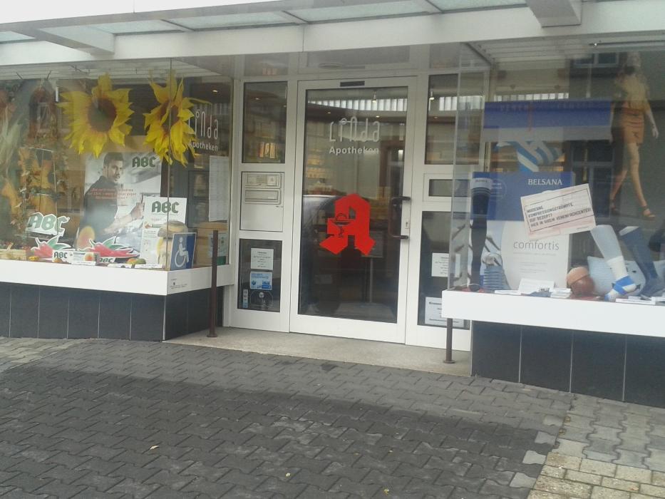 Kronen Apotheke, Staatsrat-Schwamb-Straße in Undenheim