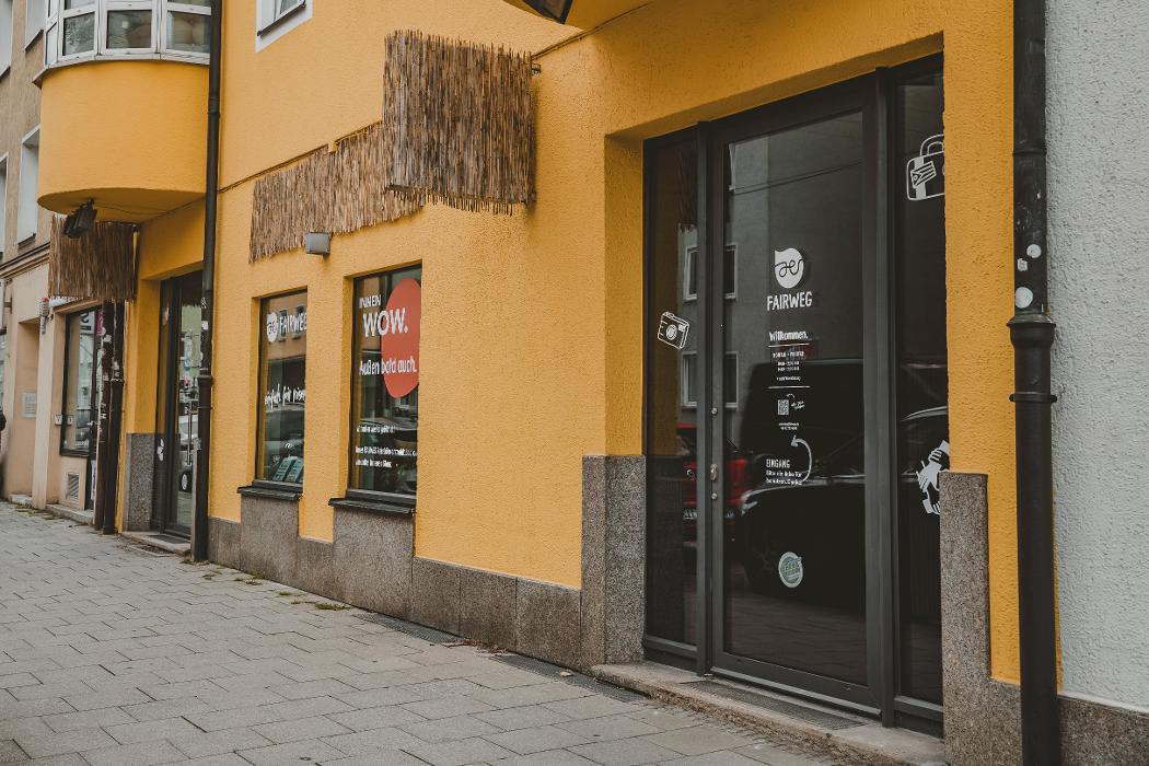 Fairweg Reisebüro München-Schwabing, Barer Straße in München